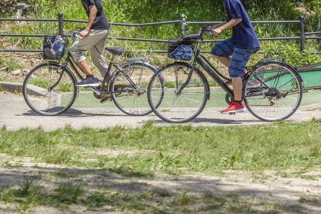 自転車と小学生